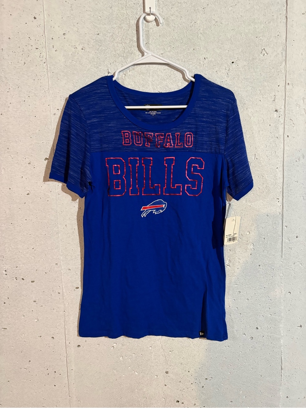 NWT Buffalo Bills Women’s Short Sleeve T-Shirt | Size: Medium